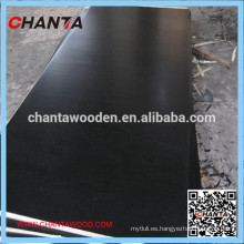 1220X2440 WBP melamina álamo marrón negro laminado madera contrachapada materiales de construcción modernos